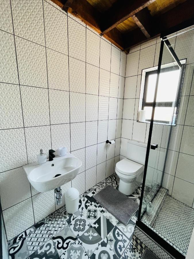 Kates Nest Guesthouse Oshakati Exteriér fotografie